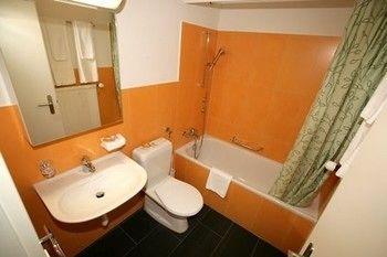 Appartamento Swiss Star Zurich Oerlikon - Self Check-In Esterno foto